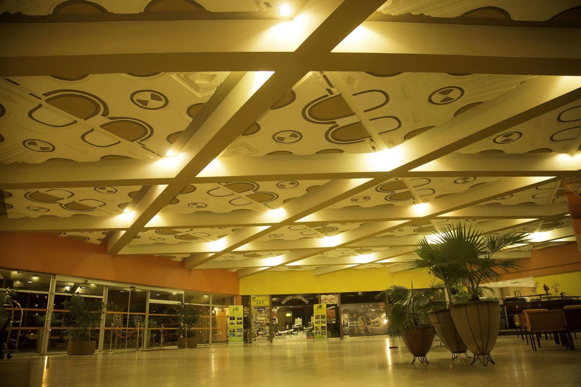 Heden Golf Hotel Abidjan Exterior photo